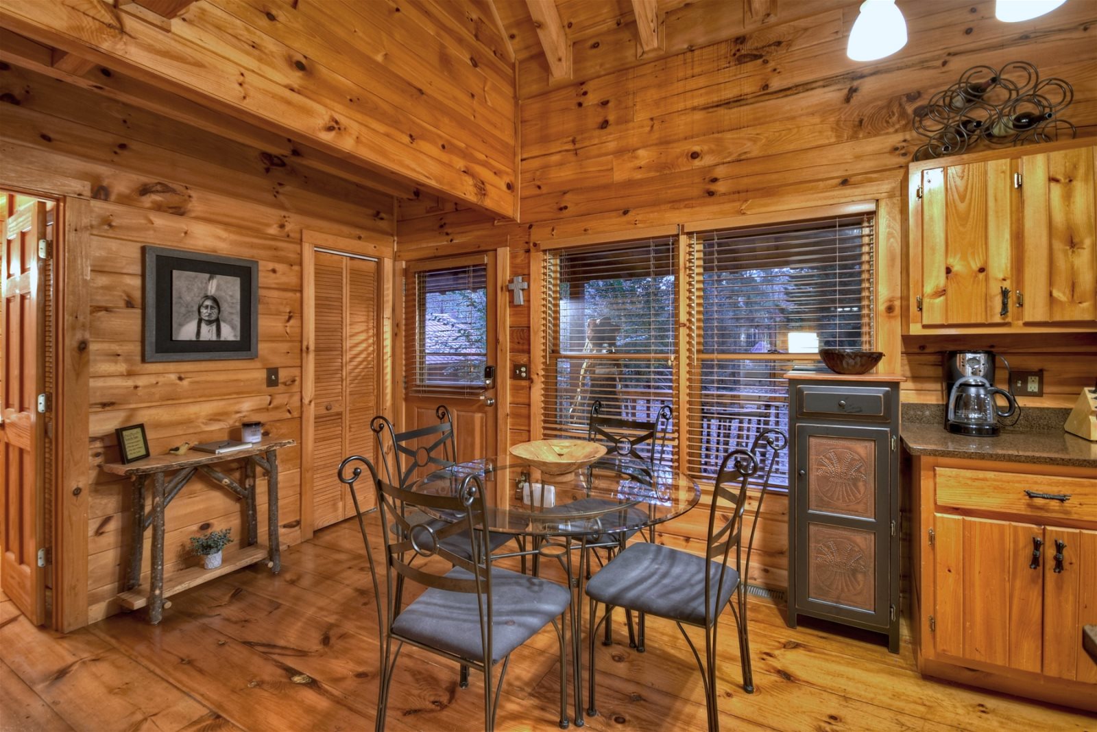 Blue Lake Cabin in Blue Ridge North GA Cabin Rental Blue Lake Cabin in Blue Ridge North GA Cabin Rental